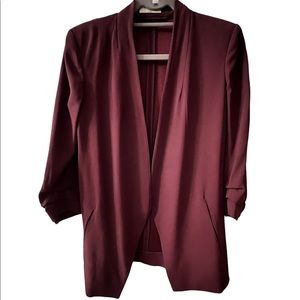 Aritzia Babaton Power Hip Blazer size 6